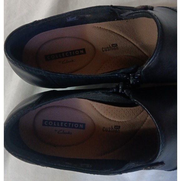 Women's Clark's Dress Shoes Black 7 Block Heel Emslie Warren Black Booties READ - Picture 10 of 11